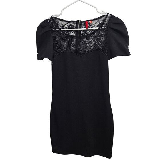 5/48 Dresses & Skirts - Black Lace Bodycon Mini Short Sleeve Dress. Size M.